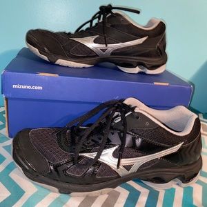 Mizuno volleyball shoes